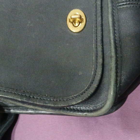 Coach - Picture 7 of 12